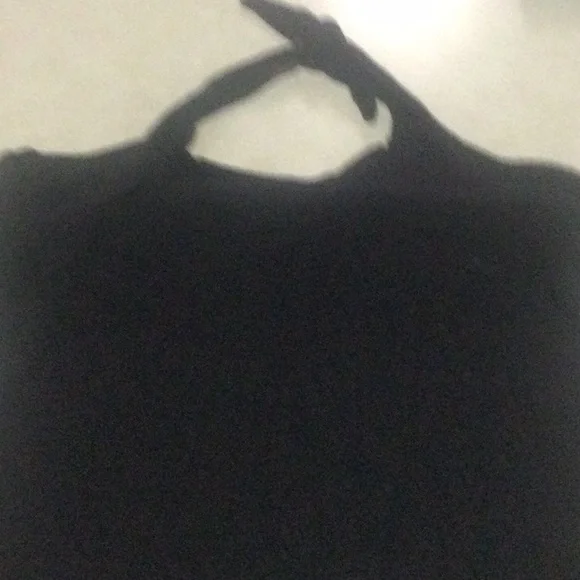 Be present yoga halter. Bamboo Lycra blend. So soft - Picture 1 of 3